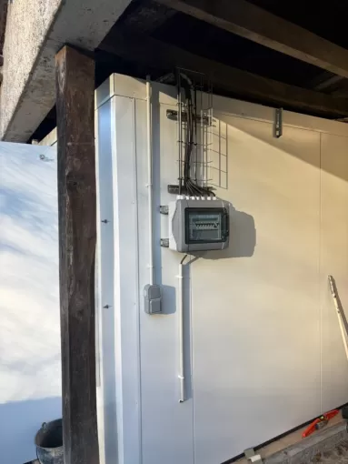 Installation électrique complète et éclairage pour un laboratoire industriel à Orthez